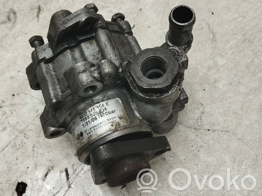 Audi A8 S8 D3 4E Ohjaustehostimen pumppu 