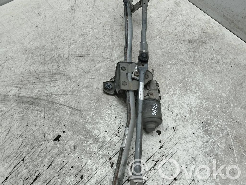 Audi A4 S4 B6 8E 8H Etupyyhkimen vivusto 