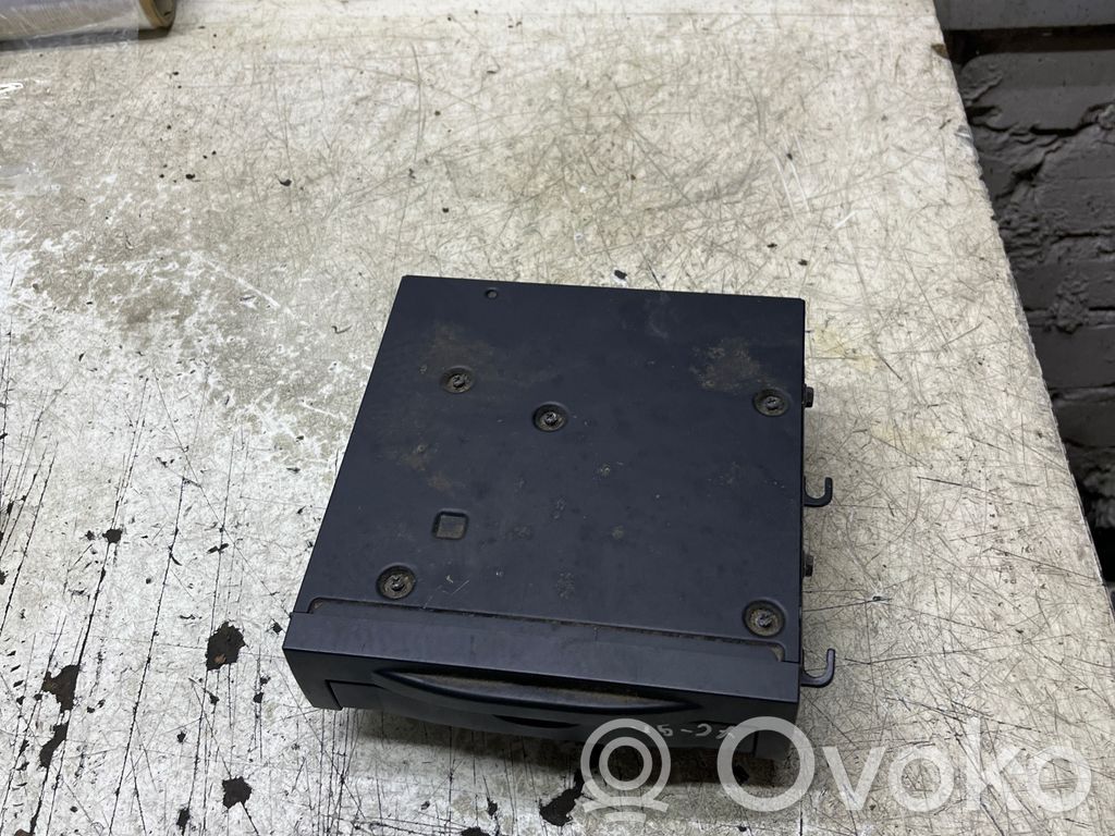 Volvo XC90 Navigation unit CD/DVD player 
