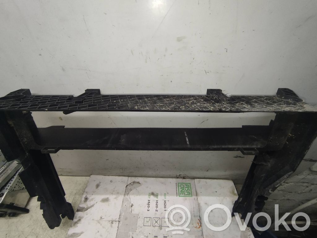 BMW 5 E60 E61 Laikiklis radiatorių panelės (televizoriaus) 