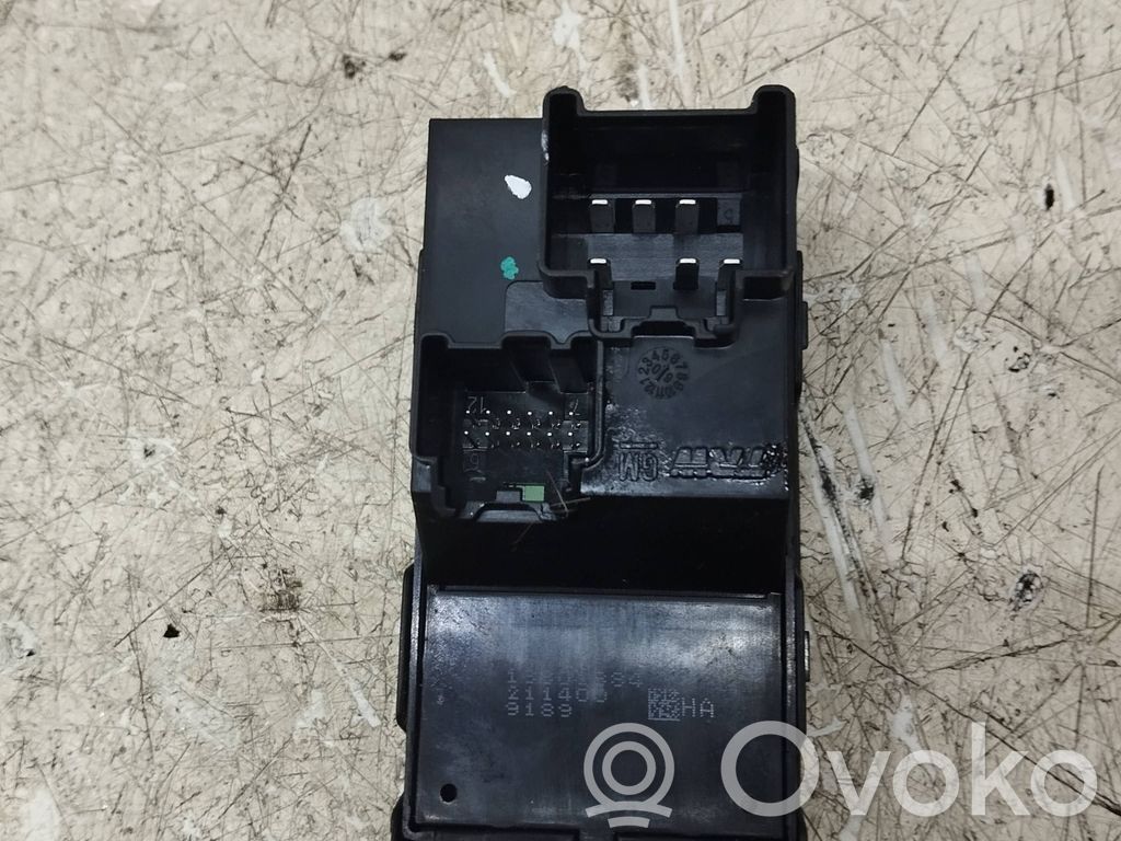 Opel Insignia A Electric window control switch 