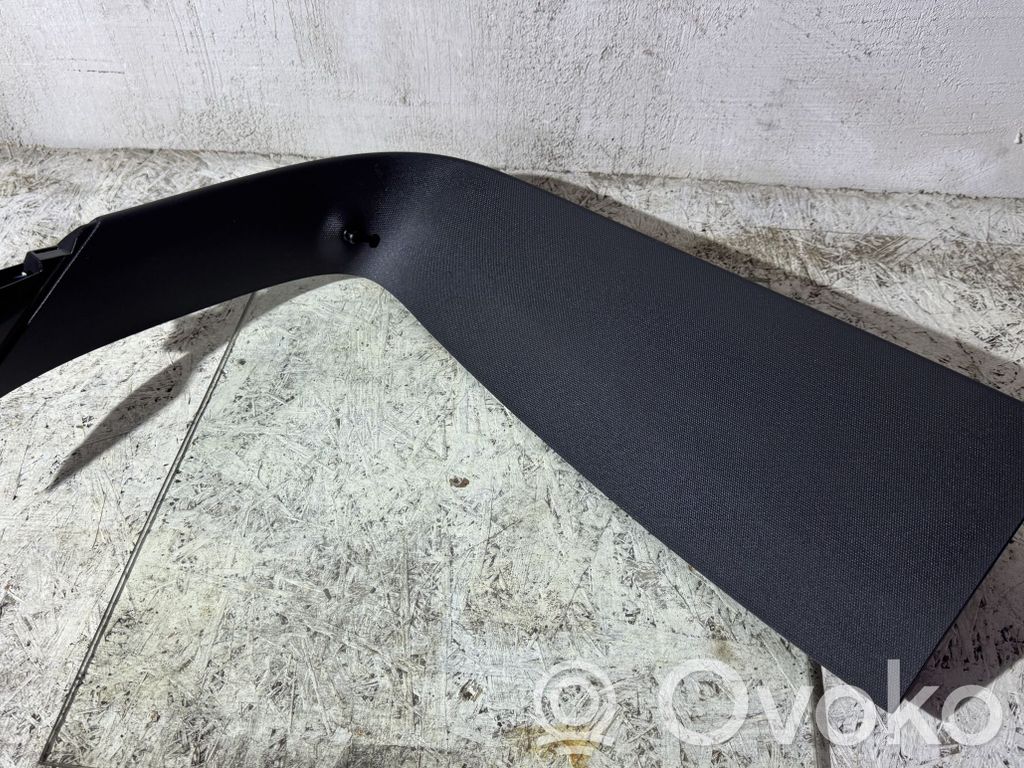 Opel Astra K Rivestimento portellone 