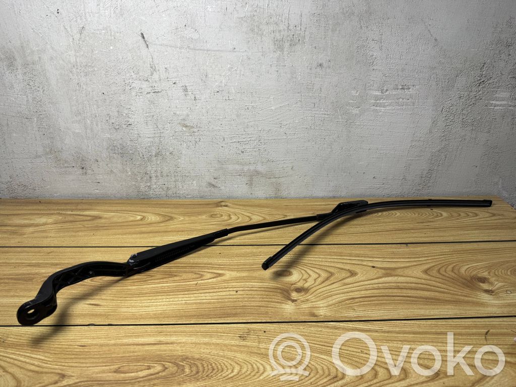 Ford S-MAX Front wiper blade arm 