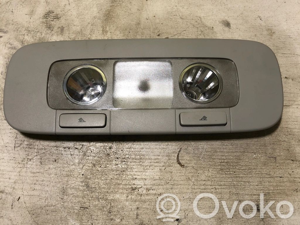 Skoda Superb B6 (3T) Galinių vietų apšvietimo žibintas 
