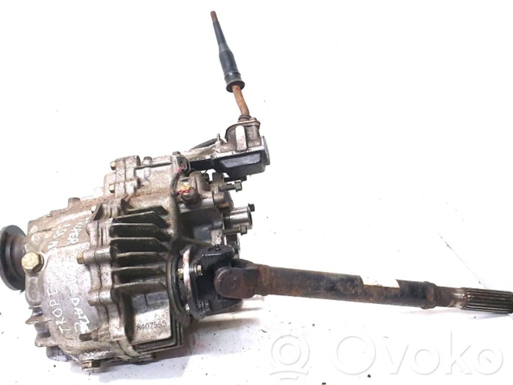 Gearbox transfer box case