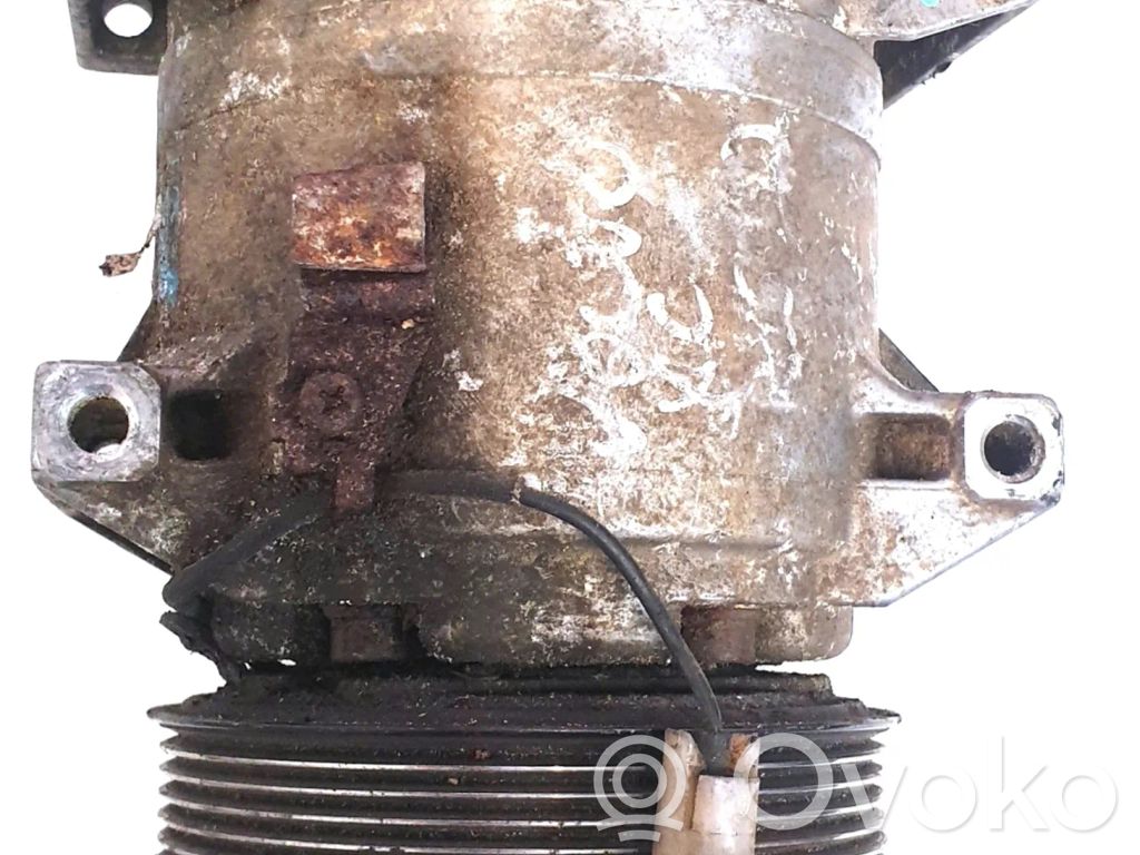 Volvo XC90 Ilmastointilaitteen kompressorin pumppu (A/C) 