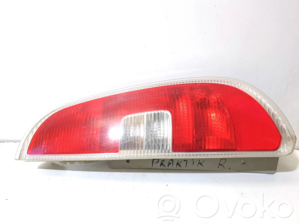 Lampa tylna   ZSB5J7945096