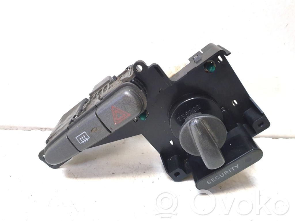 Toyota Yaris Verso Air conditioner control unit module 