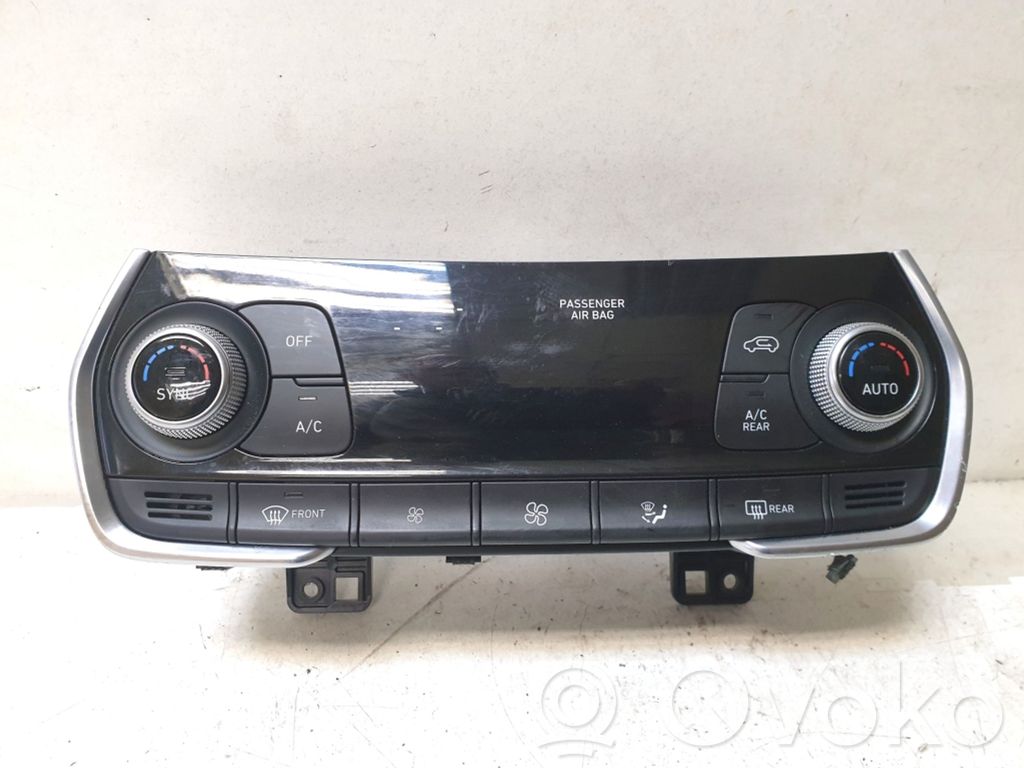 Hyundai Santa Fe Air conditioner control unit module 