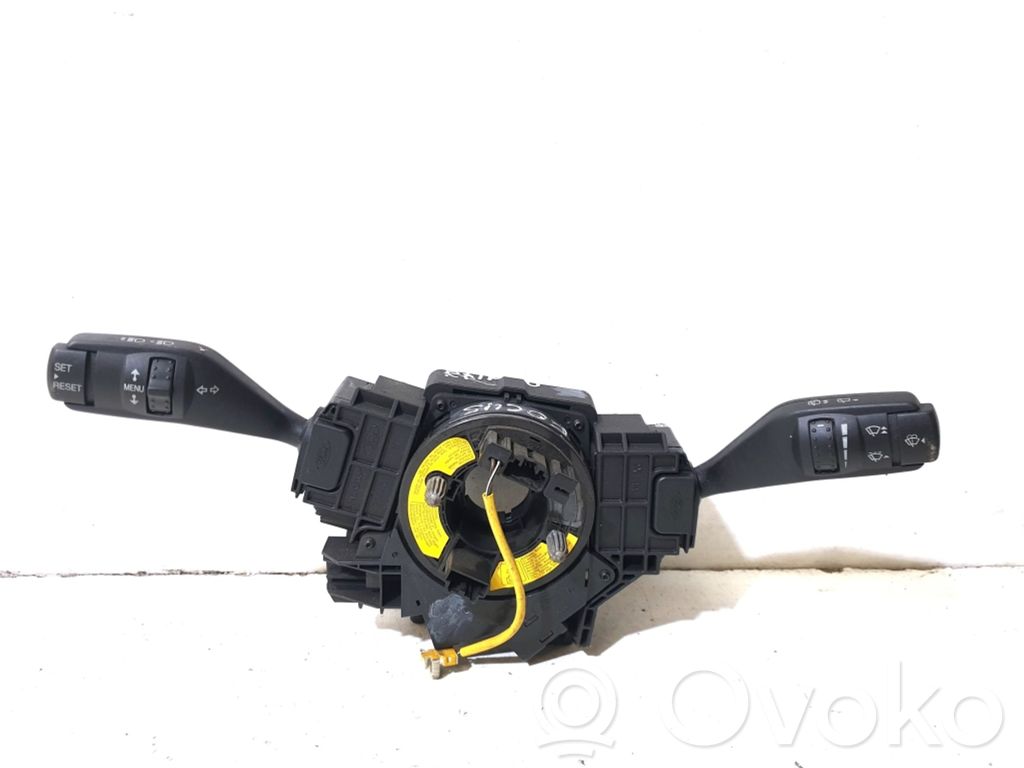 Suuntavilkun vipu   13N064FH