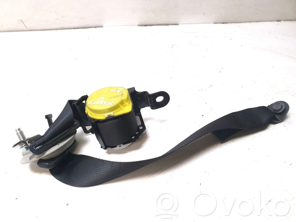 Cinturón trasero   89870C5000