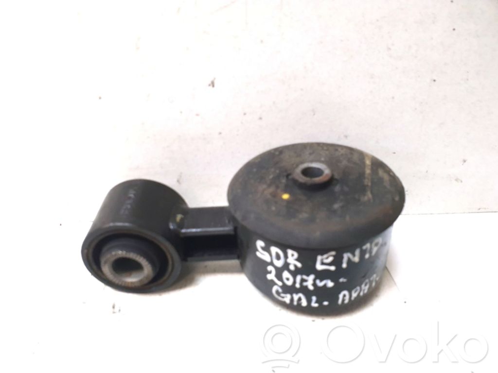 Engine mount bracket   219142W000