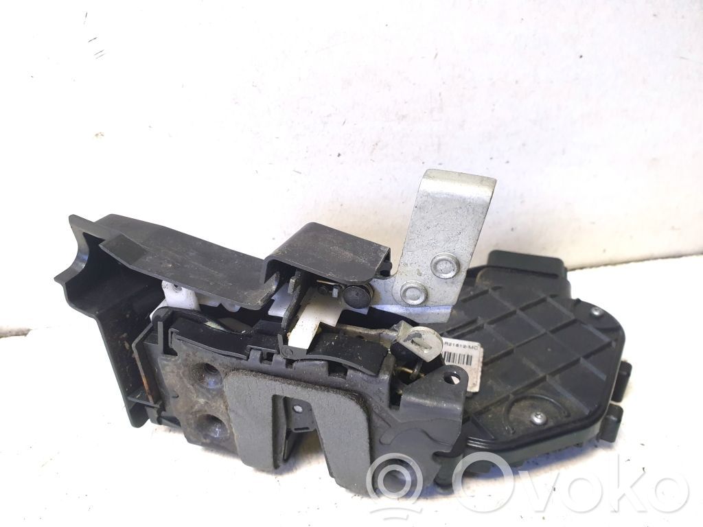 Ford Mondeo MK IV Front door lock 