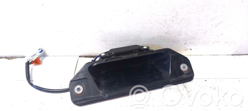 Honda CR-V Tailgate opening switch 