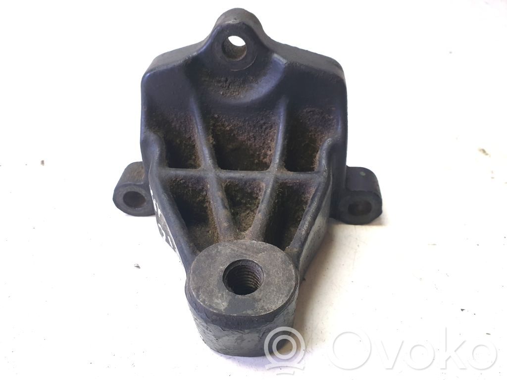 Renault Trafic II (X83) Engine mounting bracket 