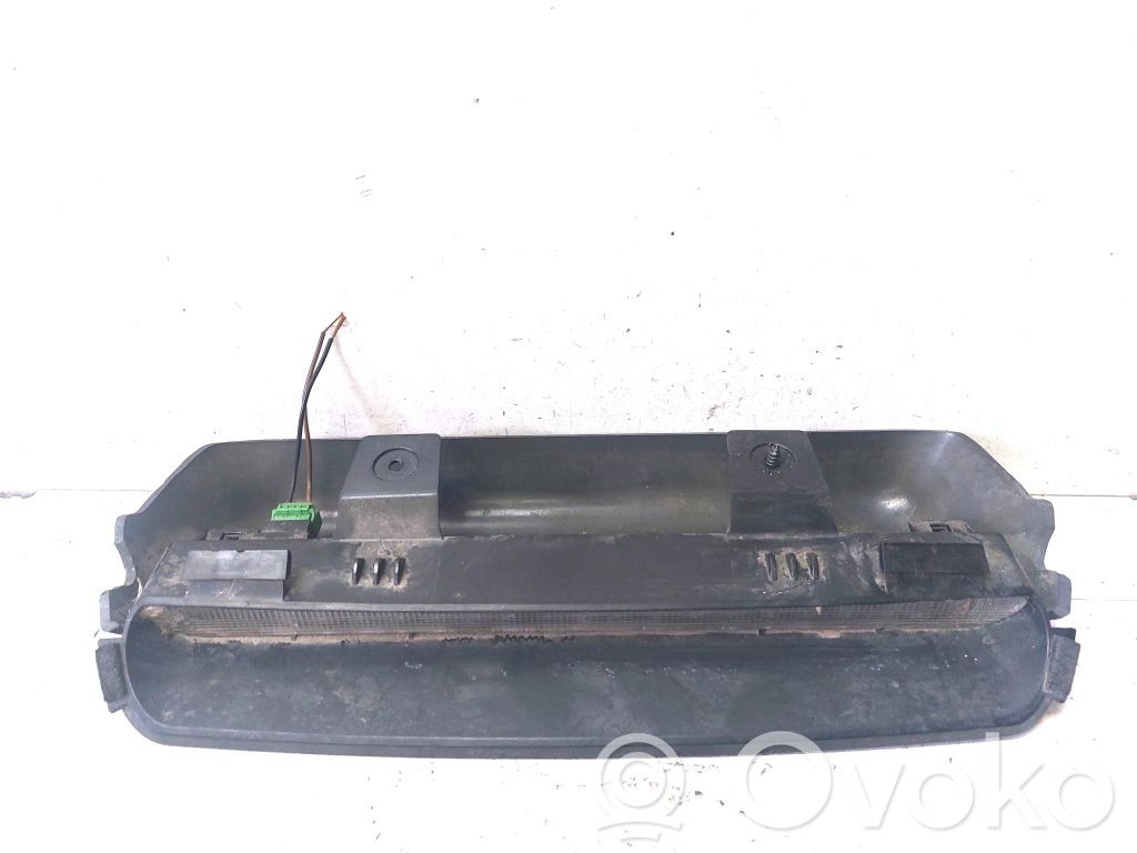 Volvo S40, V40 Third/center stoplight 