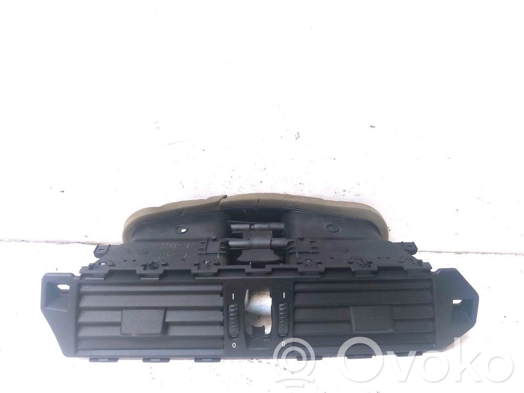 BMW 5 E60 E61 Rejilla de ventilación central del panel 