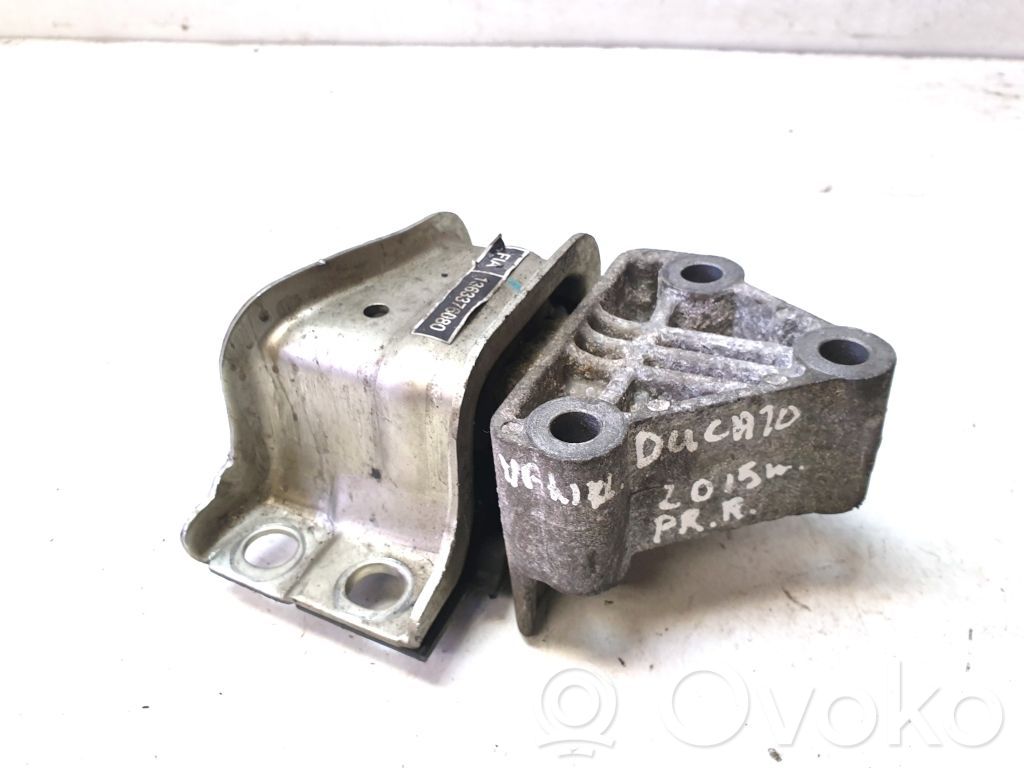 Fiat Ducato Engine mount bracket 