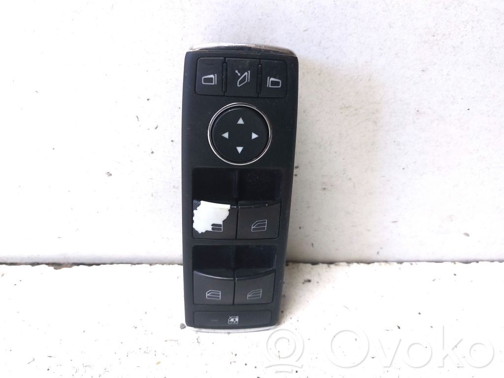 Mercedes-Benz E W212 Electric window control switch 
