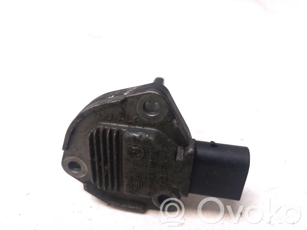 Oil level sensor   1433596
