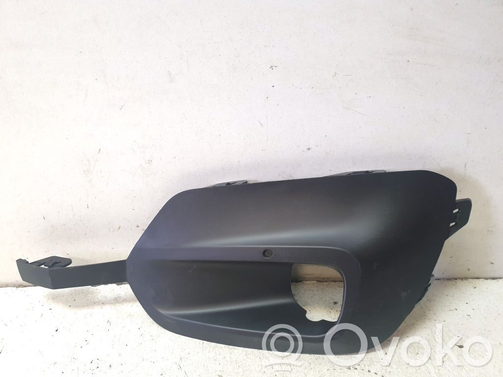 Toyota Proace Front bumper lower grill 