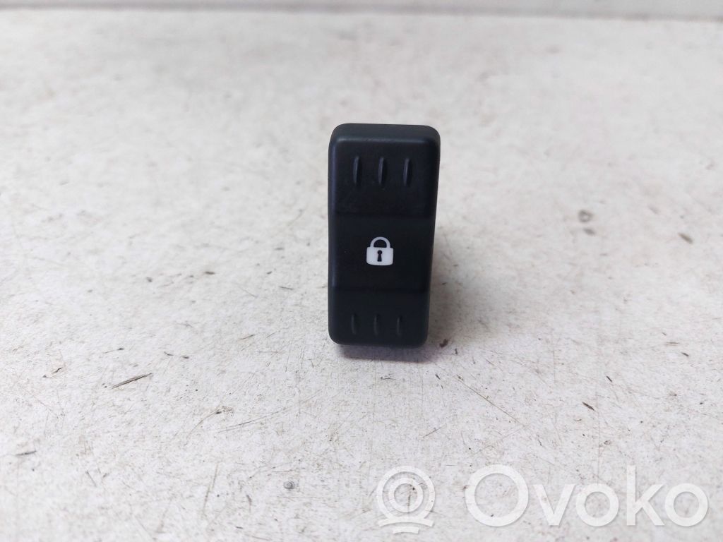 Dacia Logan I Central locking switch button 