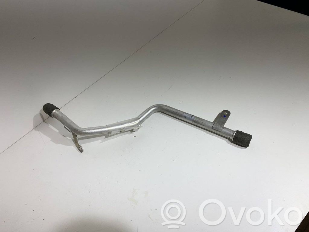 Audi Q5 SQ5 8R Engine coolant pipe/hose 