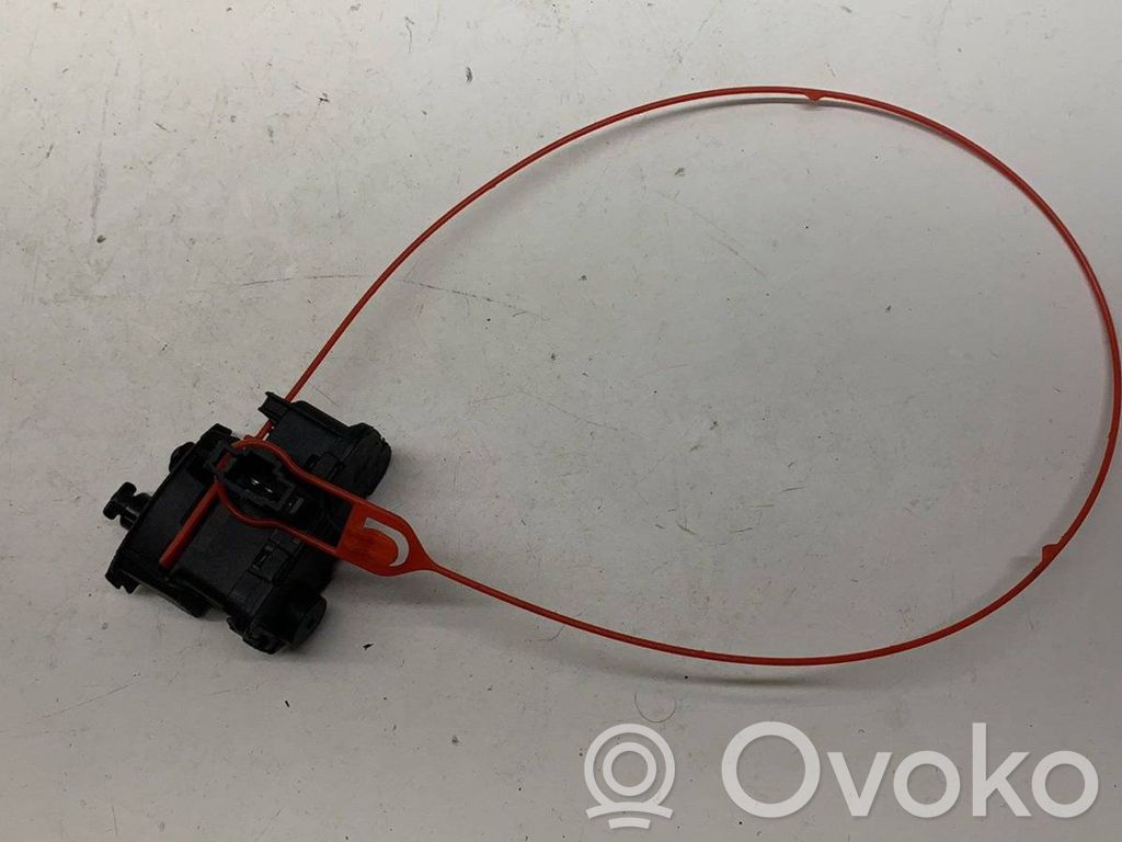 Audi A5 8T 8F Fuel tank cap lock motor 