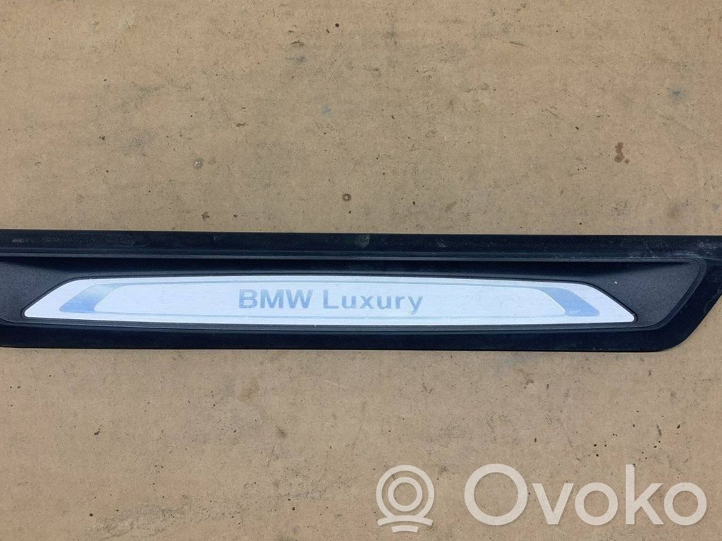 BMW X4 G02 Priekinio slenksčio apdaila (vidinė) 