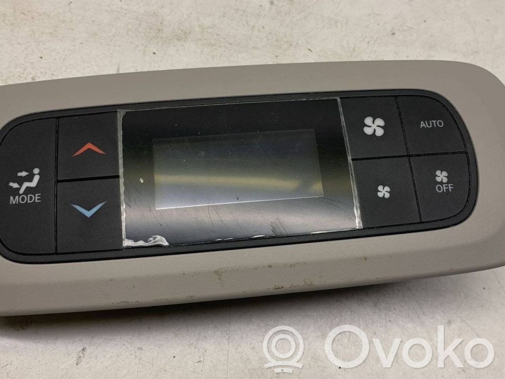 Chrysler Pacifica Climate control unit 