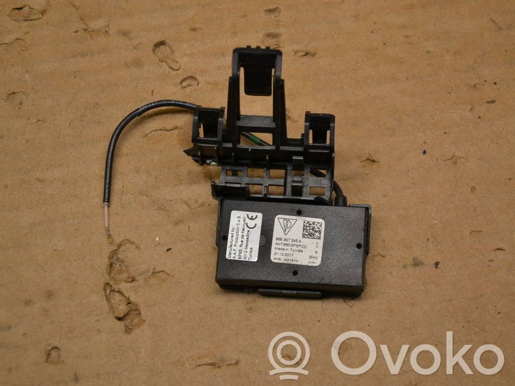 Porsche Macan (95B) Antenos stiprintuvas 