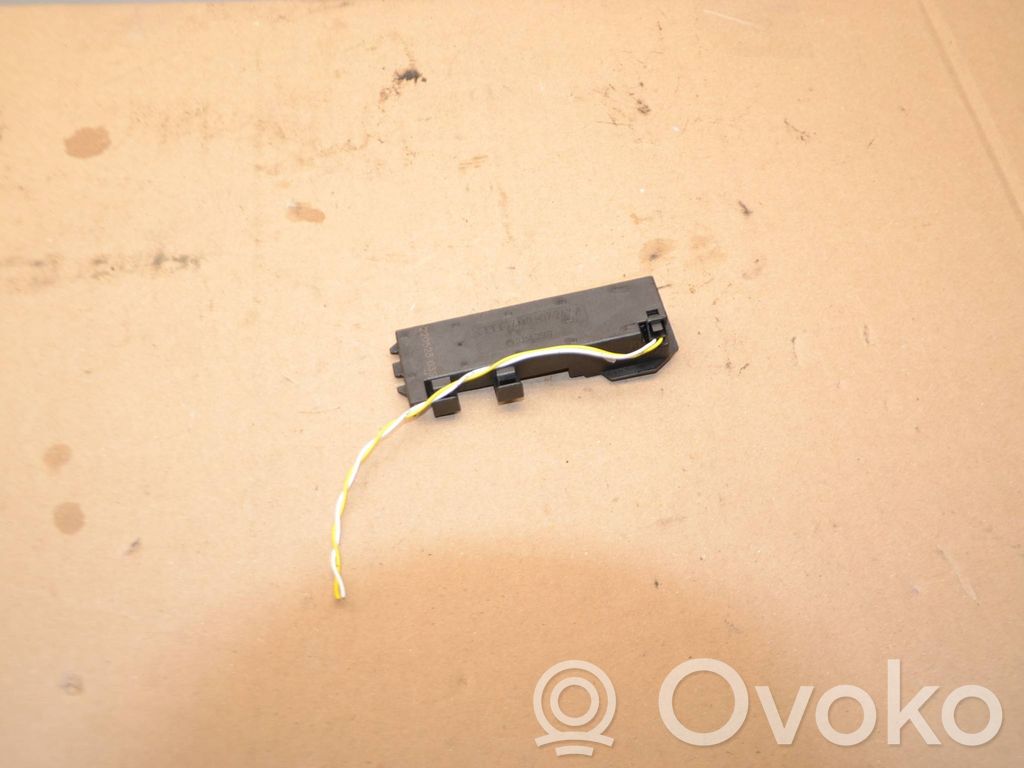 Radion pystyantenni   4M0907247A,9247