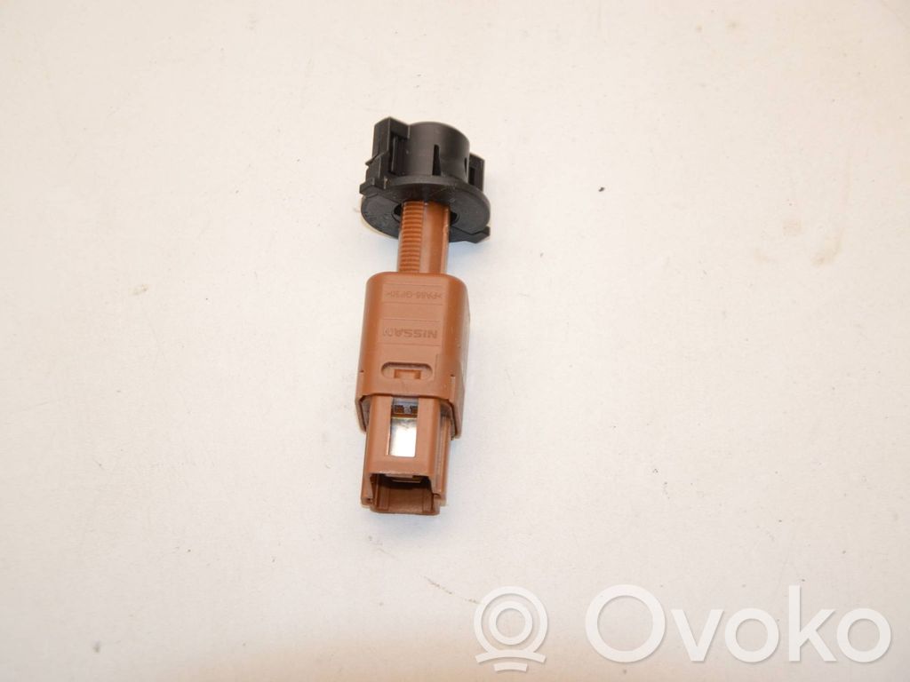 Nissan Qashqai Brake pedal sensor switch 
