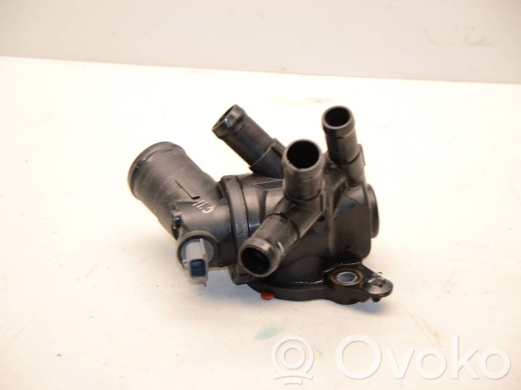 Nissan Qashqai Termostata korpuss 