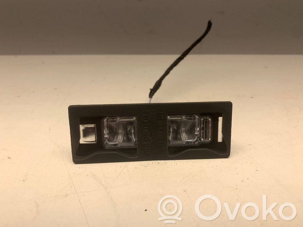 Audi A5 Éclairage de plaque d'immatriculation 