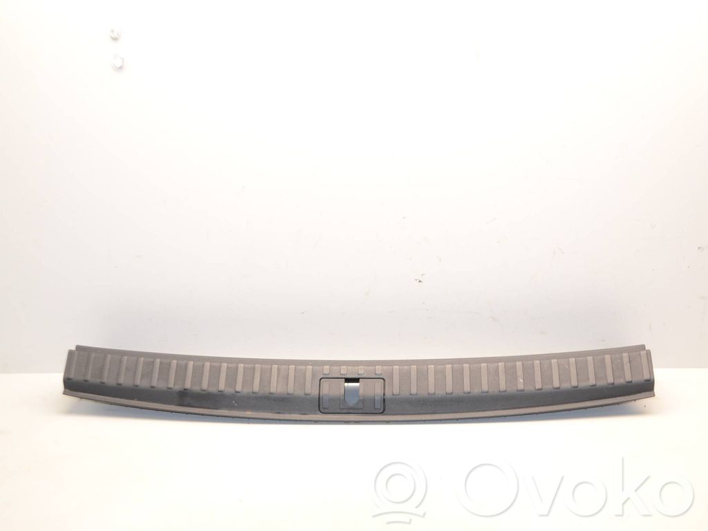 Skoda Octavia Mk4 Bagažinės slenksčio apdaila 