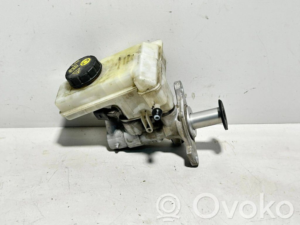 Volkswagen Golf VII Główny cylinder hamulca 