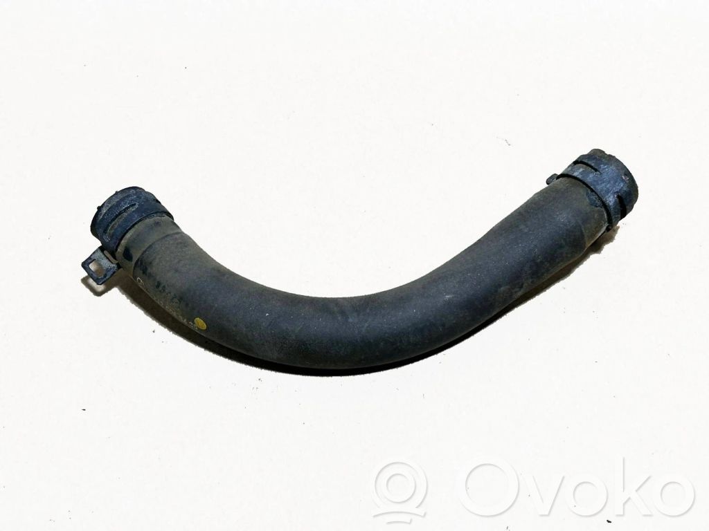 Mercedes-Benz B W246 W242 Engine coolant pipe/hose 