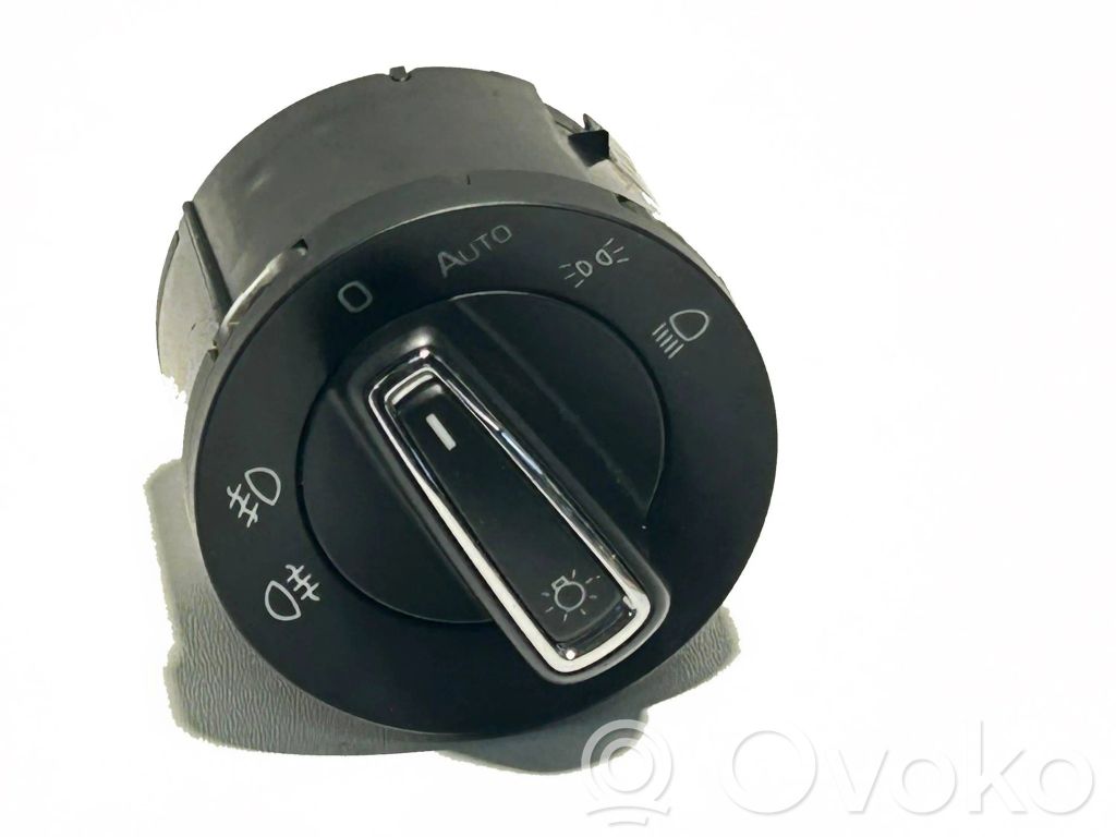 Skoda Superb B8 (3V) Light switch 