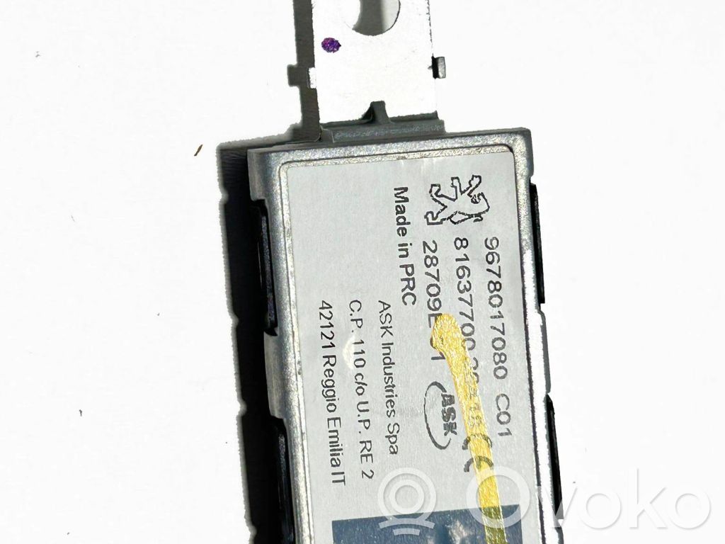 Peugeot 3008 II Aerial antenna amplifier 