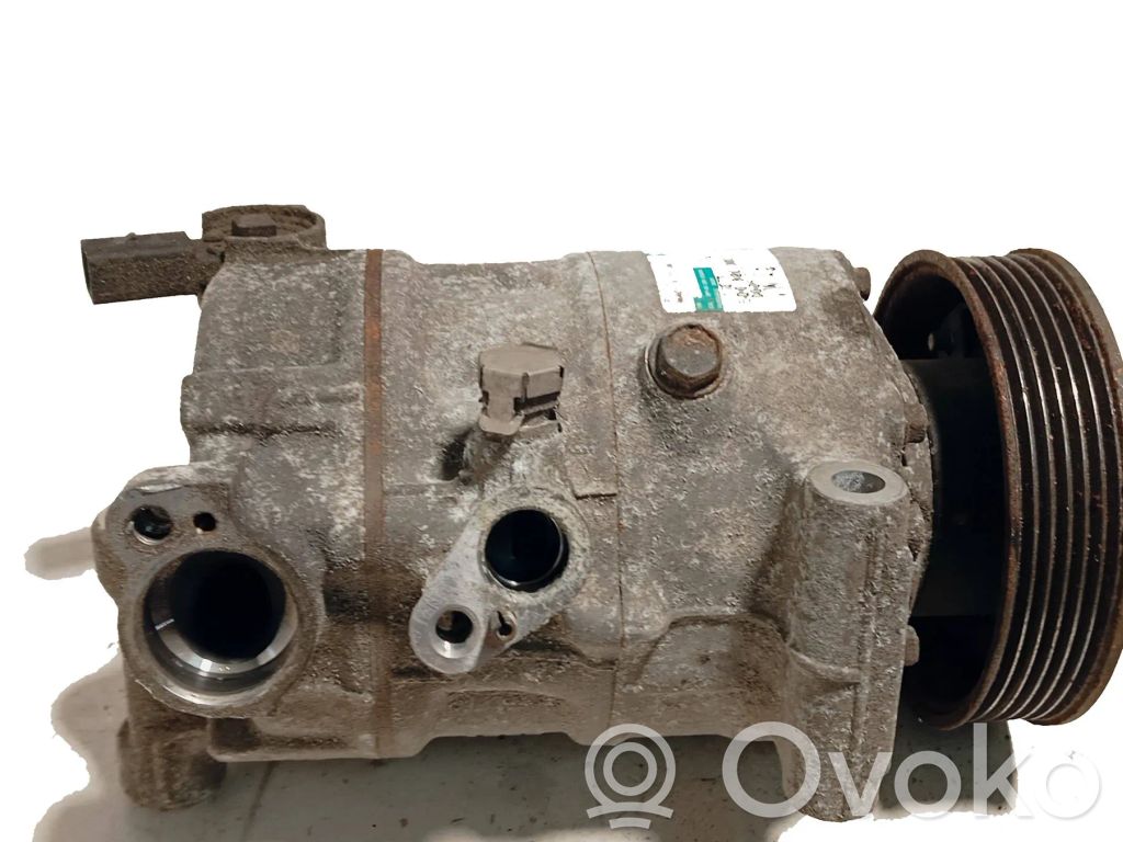 Volkswagen Golf VII Air conditioning (A/C) compressor (pump) 