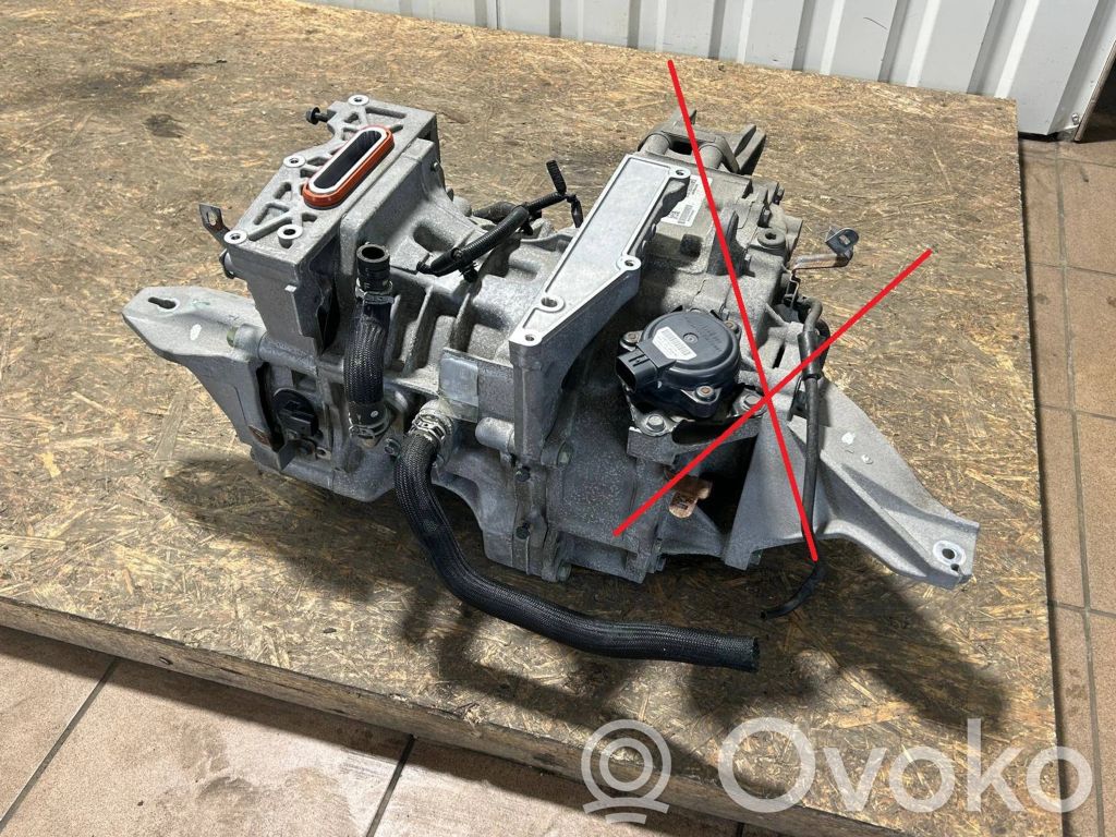 Nissan Leaf II (ZE1) Silnik elektryczny samochodu 