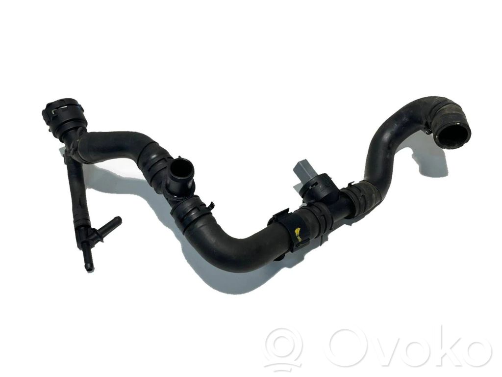 Volkswagen Golf VII Engine coolant pipe/hose 