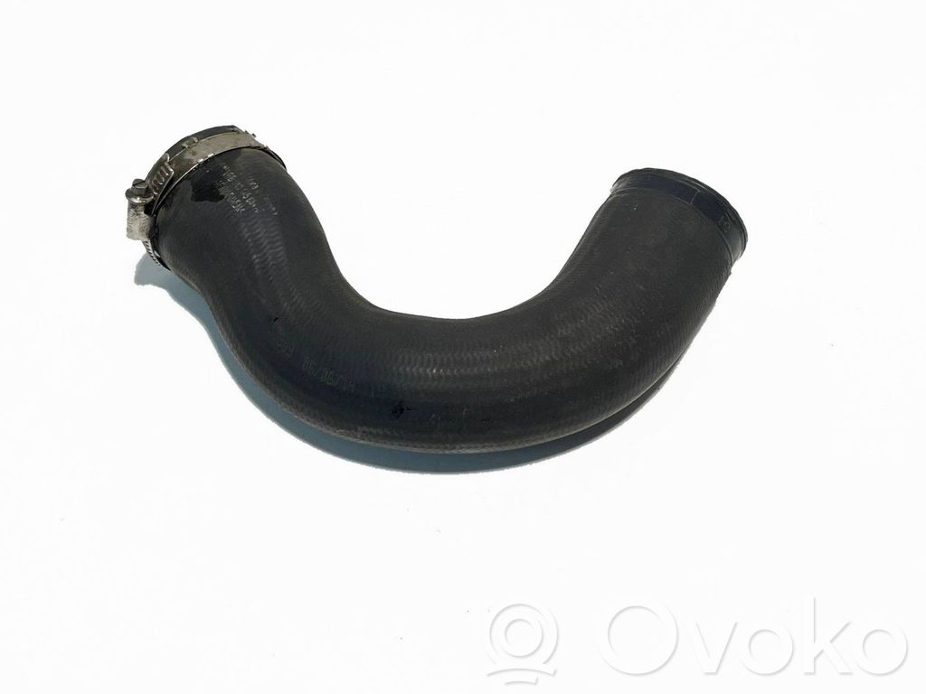 Volkswagen PASSAT B7 Intercooler hose/pipe 