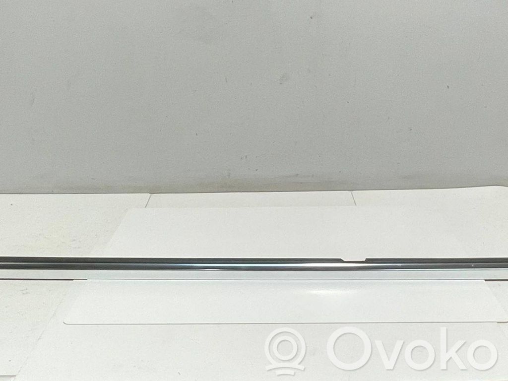 Listwa drzwi tylnych   A2137300324,27272