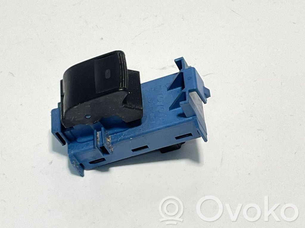 Toyota Verso Electric window control switch 