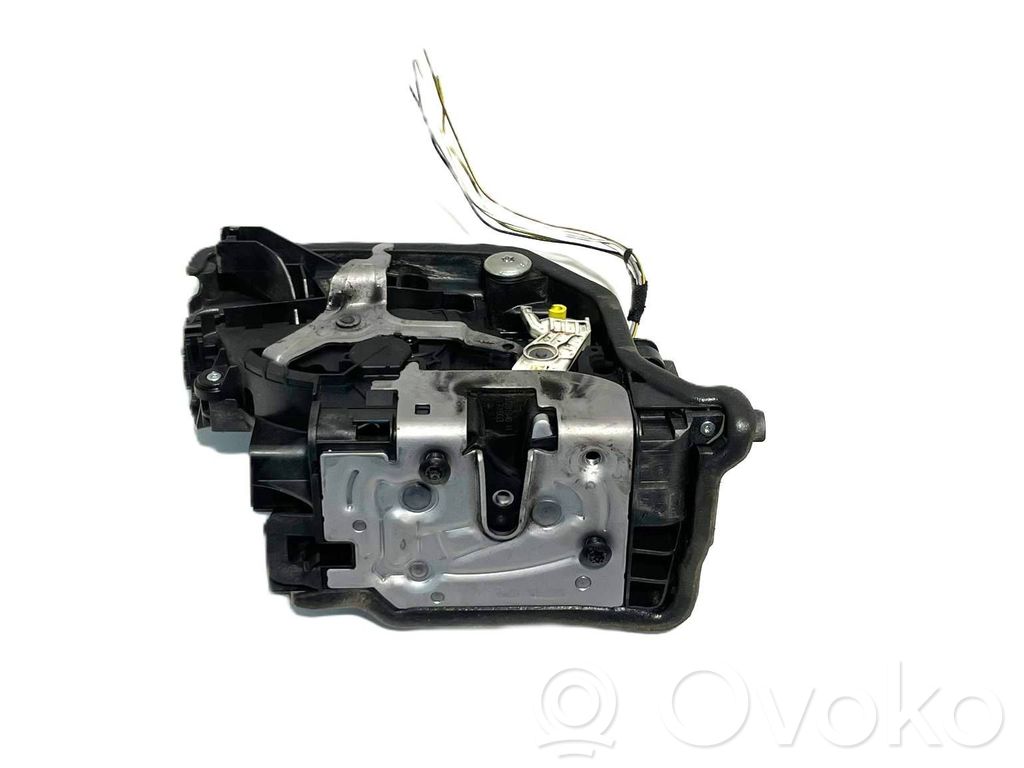BMW X1 F48 F49 Zamek drzwi tylnych 