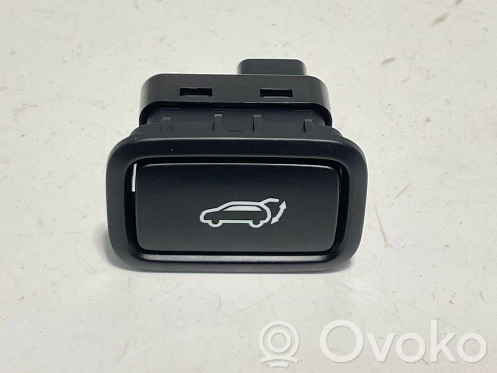 KIA EV6 Tailgate/boot open switch button 