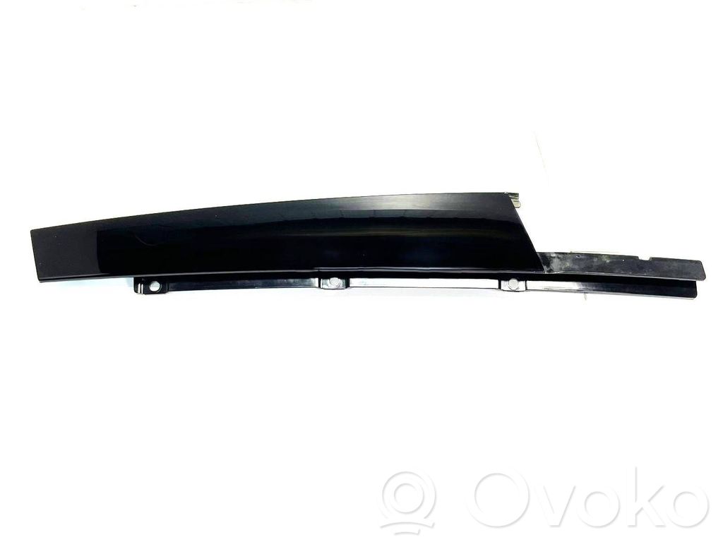 Audi A4 S4 B9 8W Listwa / Uszczelka szyby drzwi przednich 