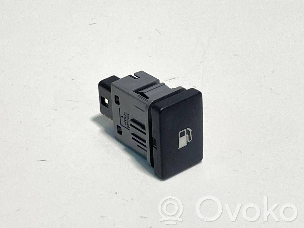 Toyota C-HR I Fuel tank opening switch 
